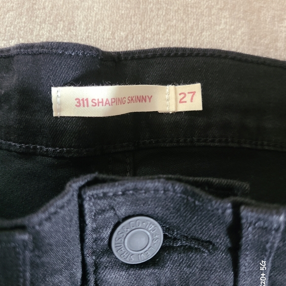 NWT Black Levi's - Picture 6 of 10